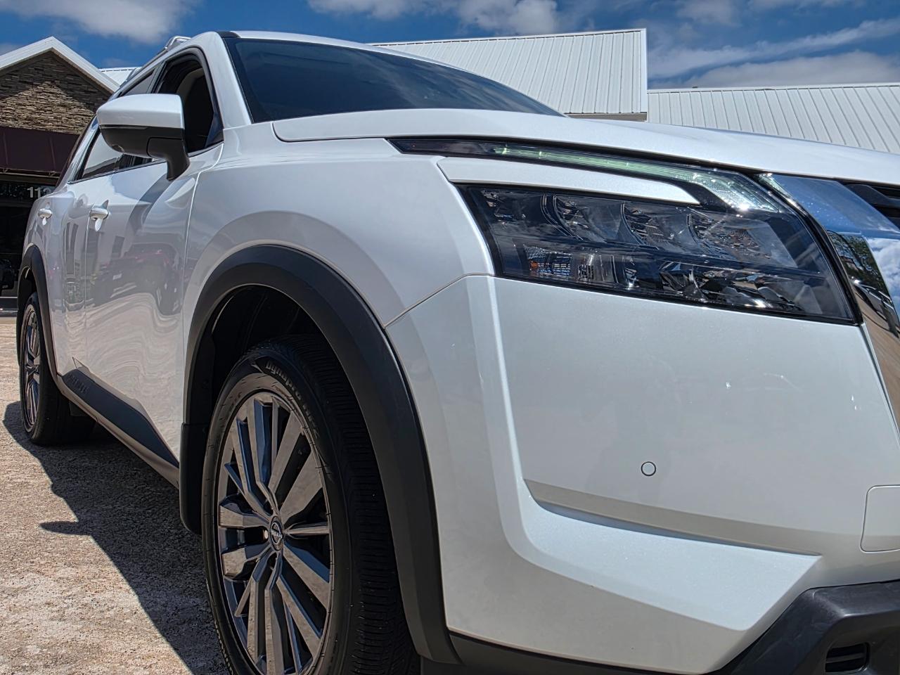 Nissan Pathfinder  2025