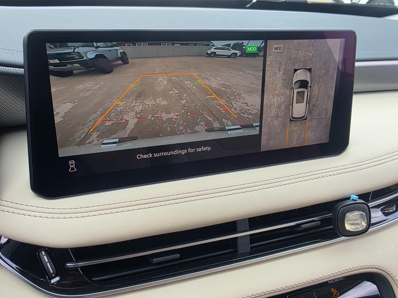 Infiniti QX60 LUXE AWD 2023