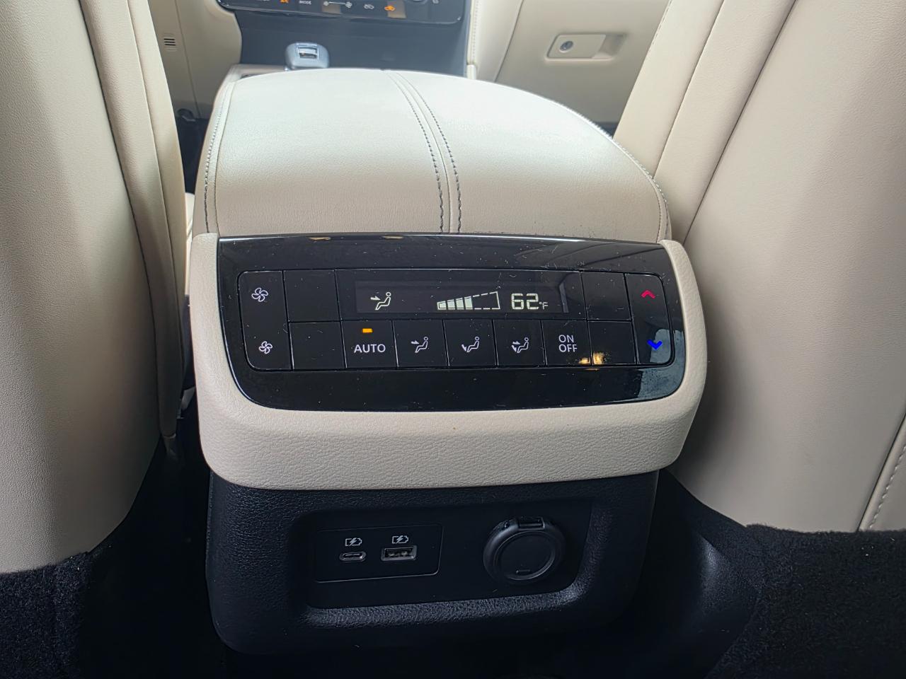 Infiniti QX60 LUXE AWD 2023