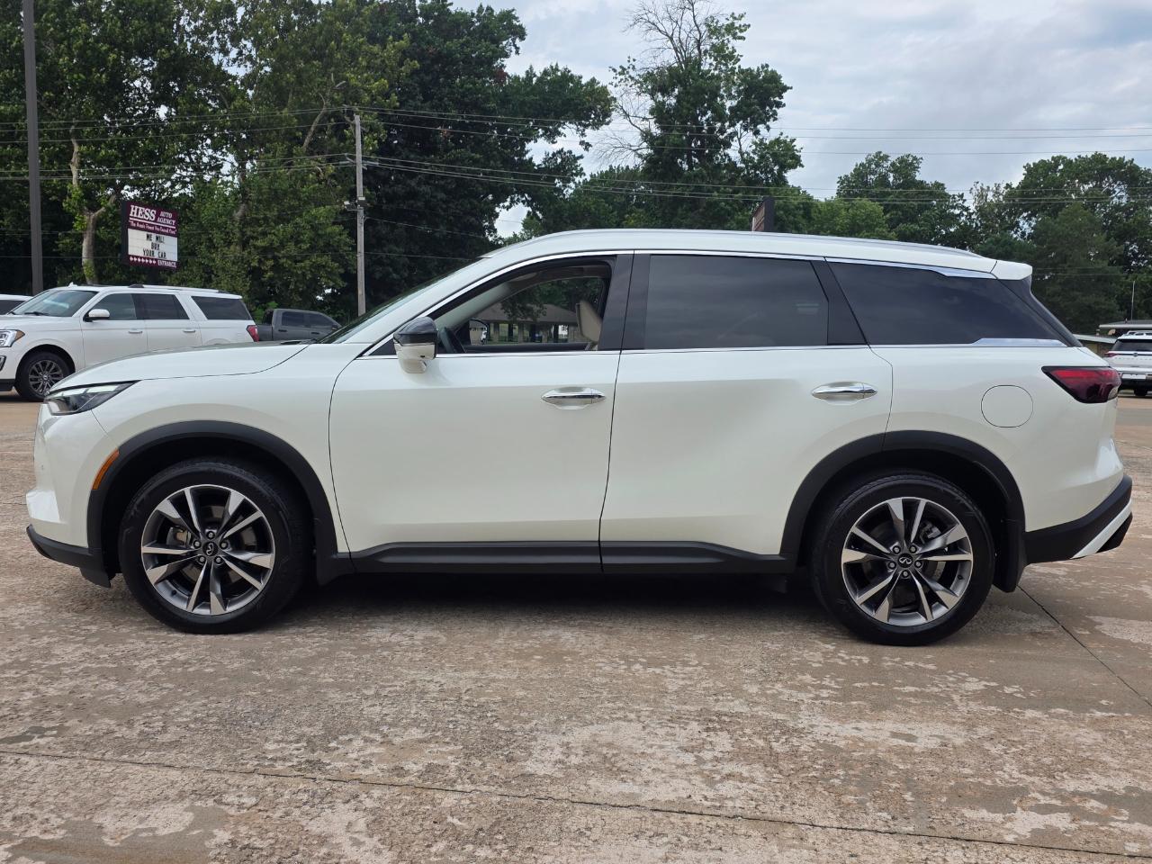 Infiniti QX60 LUXE AWD 2023