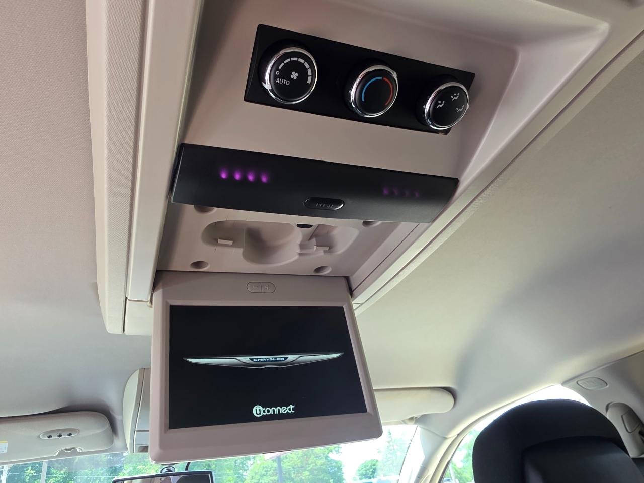 Chrysler Town & Country Touring 2015