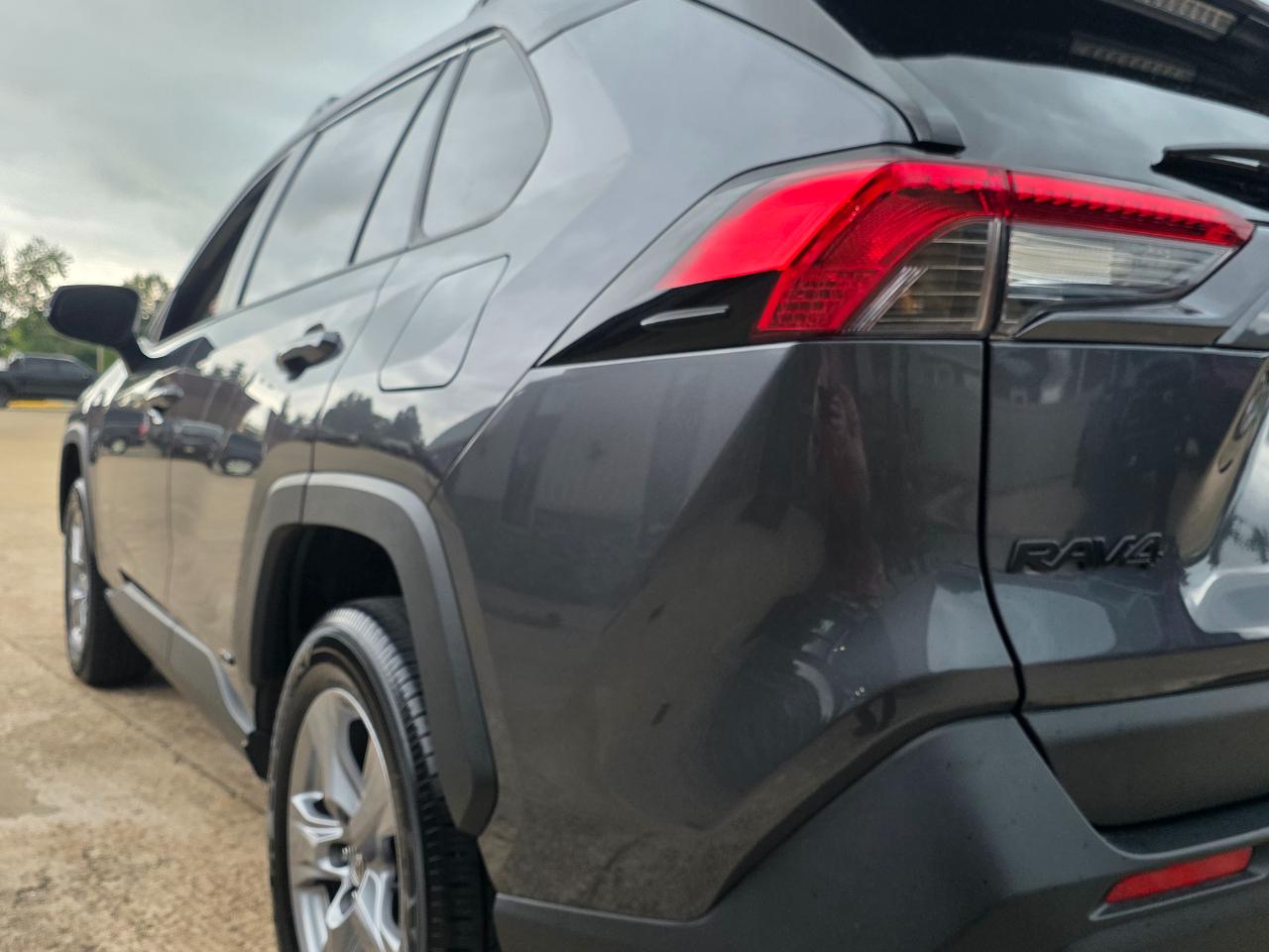 Toyota RAV4 Hybrid LE 2025