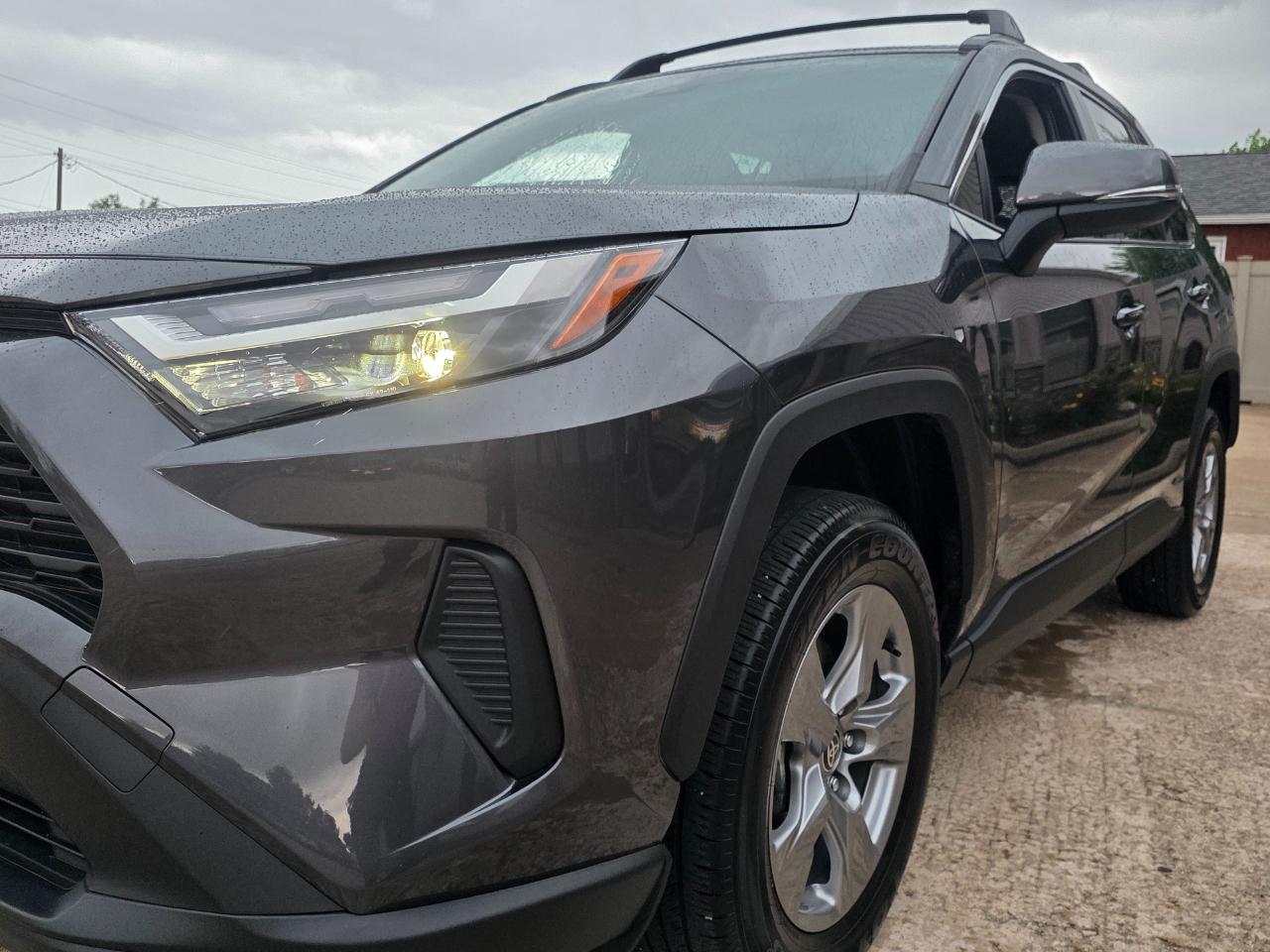 Toyota RAV4 Hybrid LE 2025