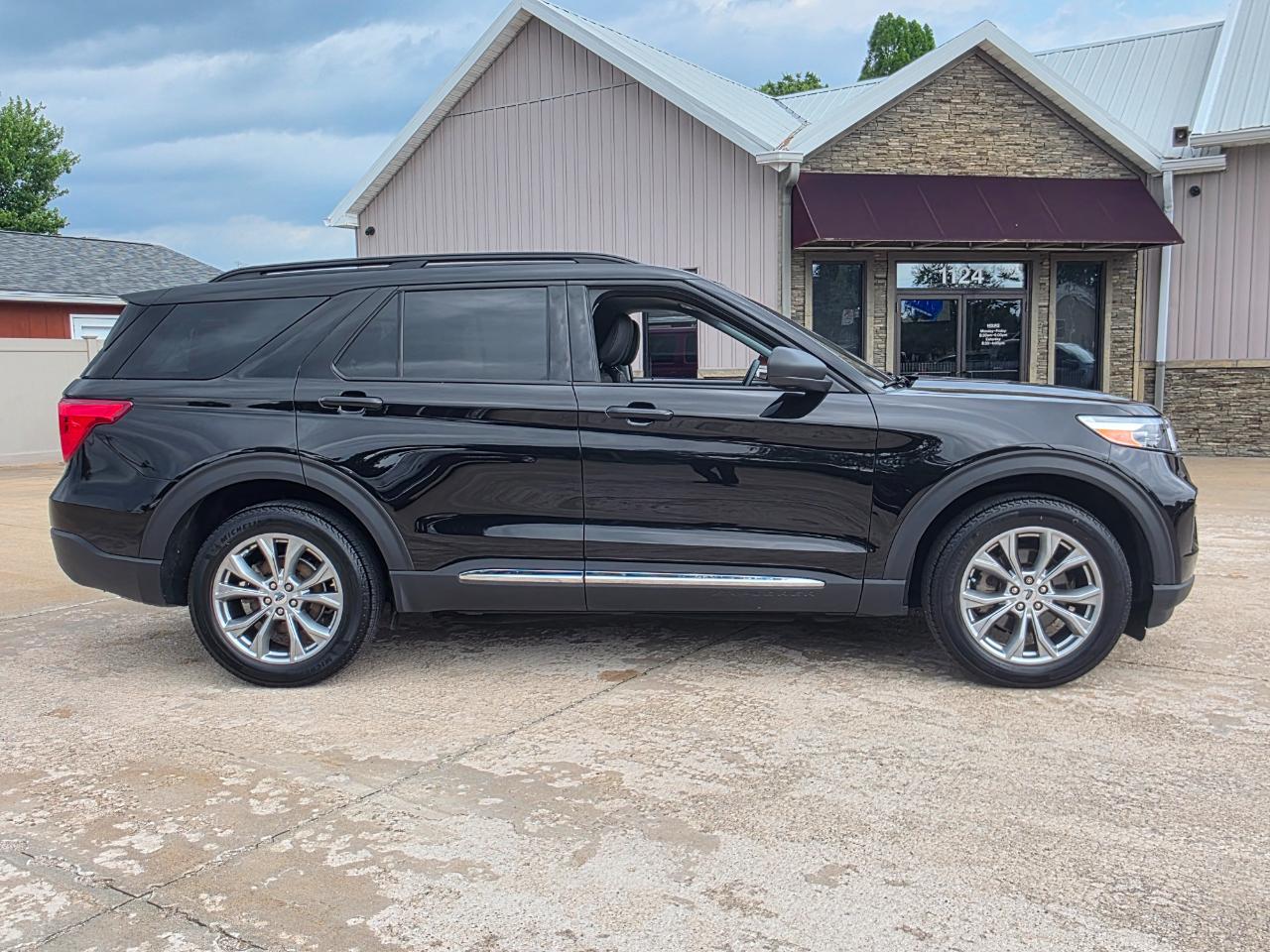 Ford Explorer XLT AWD 2022