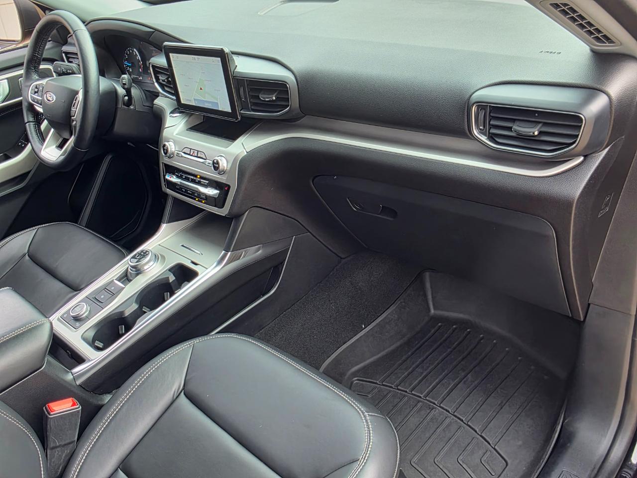Ford Explorer XLT AWD 2022