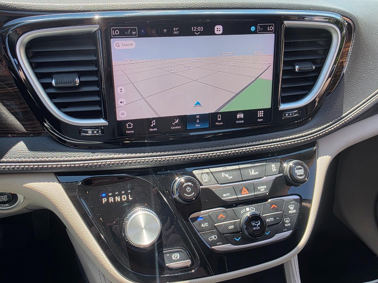 Chrysler Pacifica Limited 2023