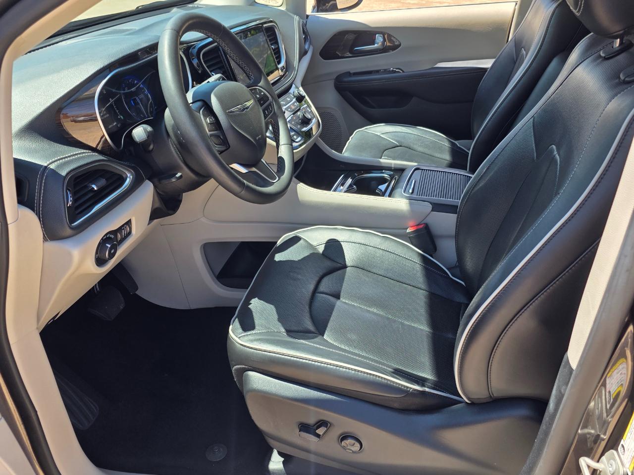 Chrysler Pacifica Limited 2023