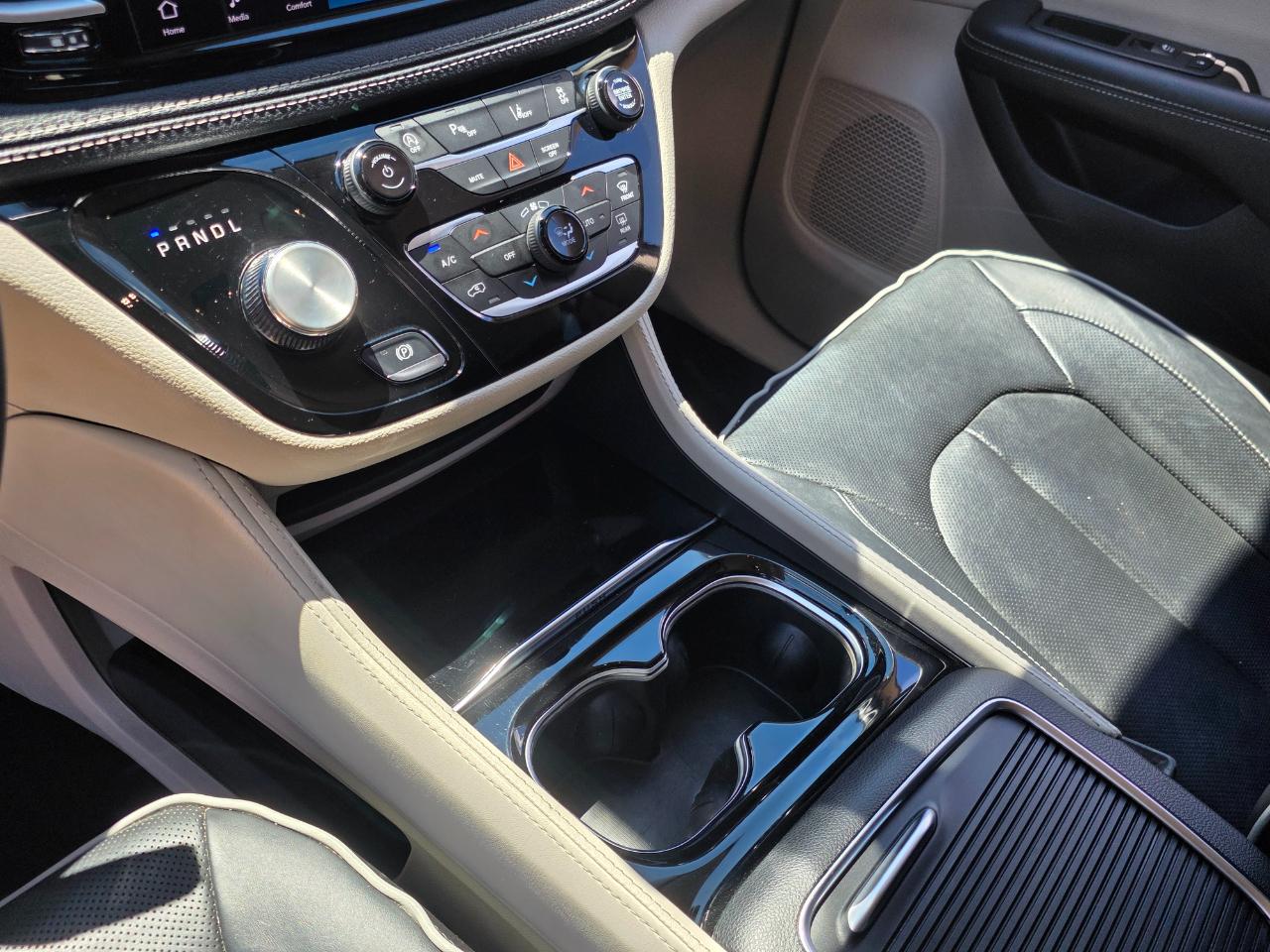Chrysler Pacifica Limited 2023