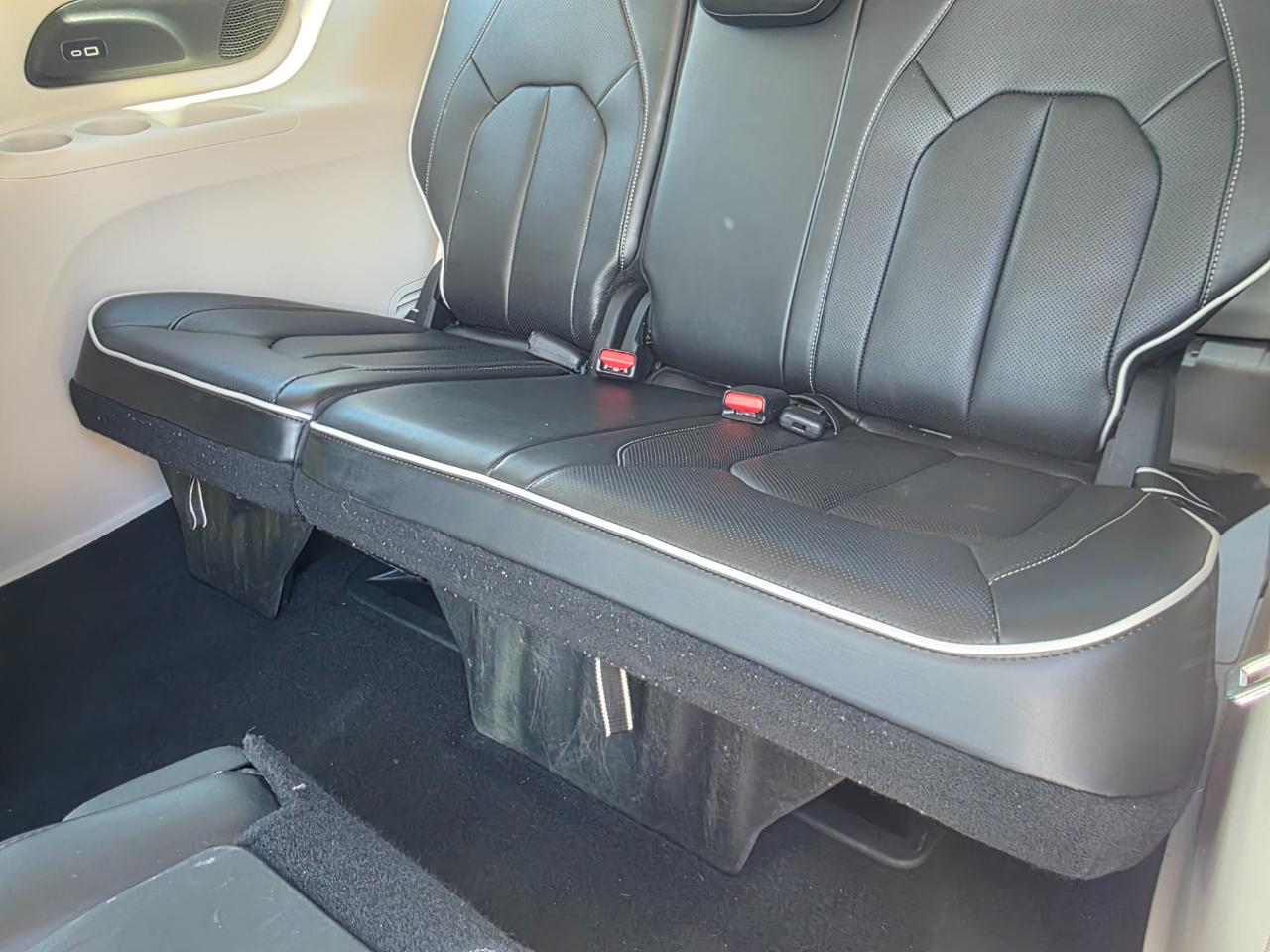 Chrysler Pacifica Limited 2023