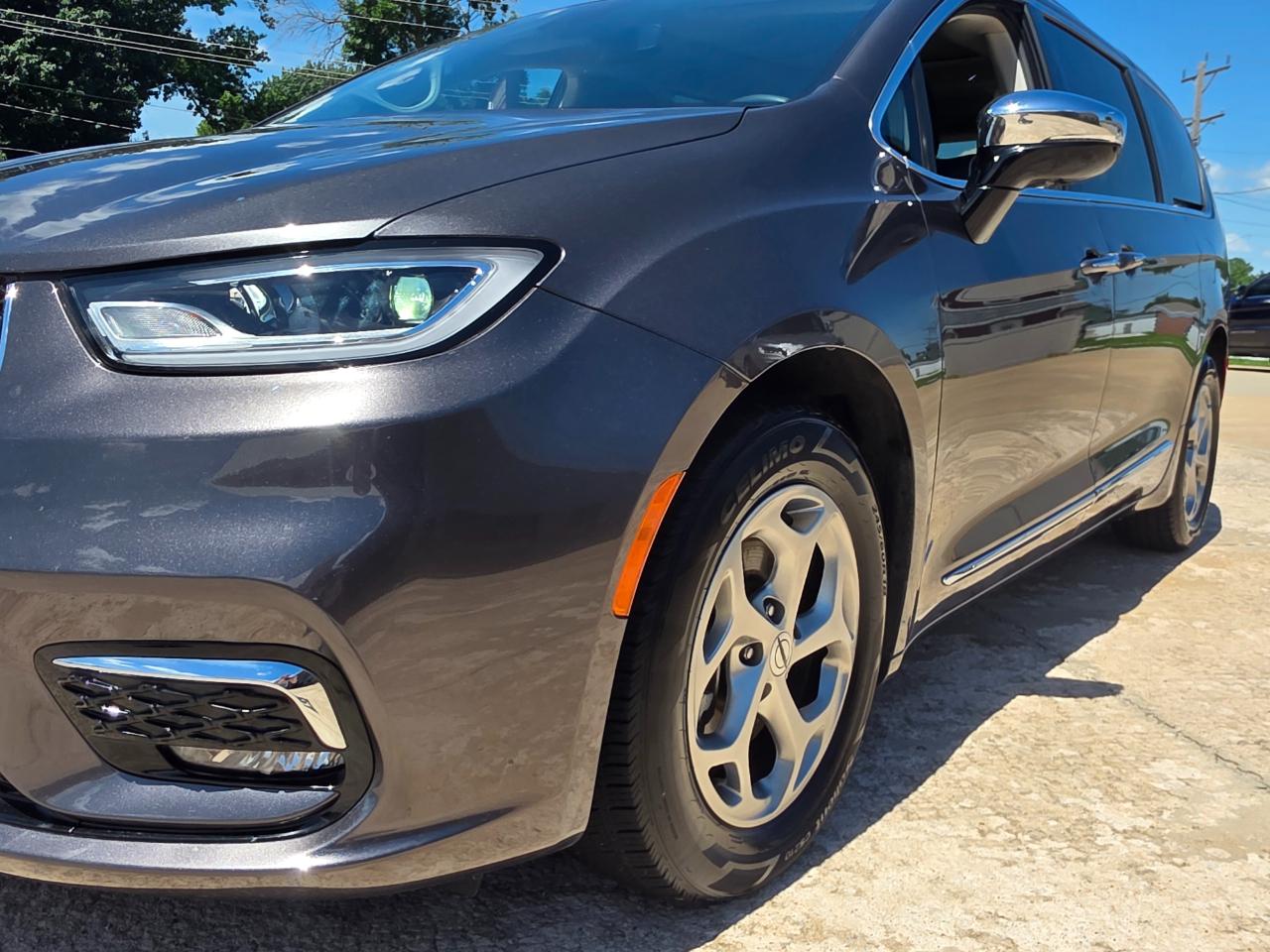 Chrysler Pacifica Limited 2023