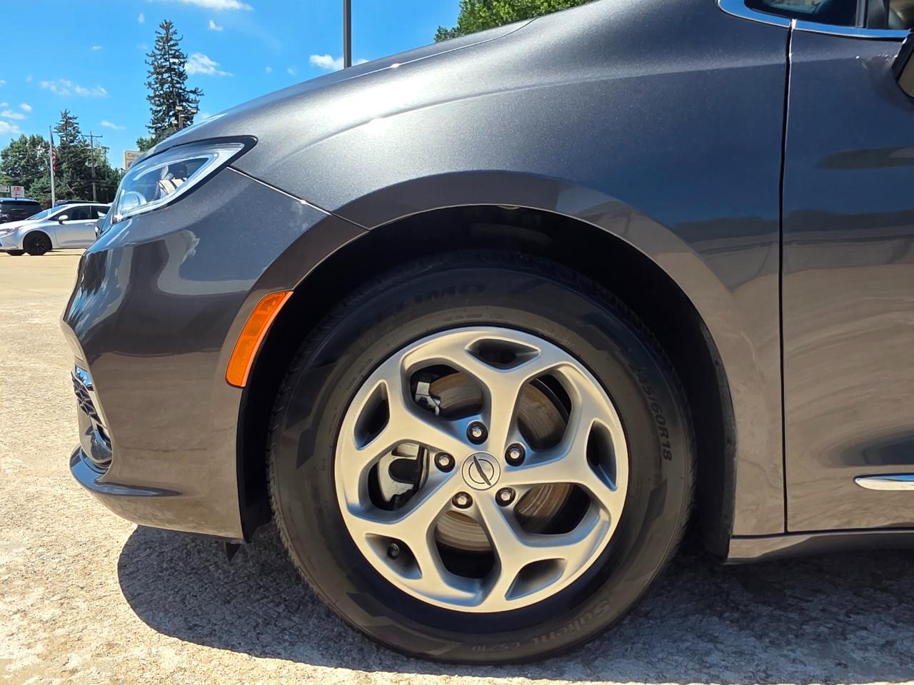 Chrysler Pacifica Limited 2023