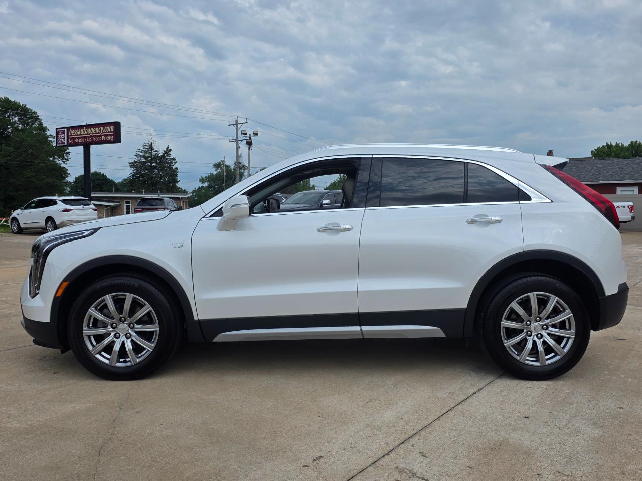 Cadillac XT4 Premium Luxury AWD 2023