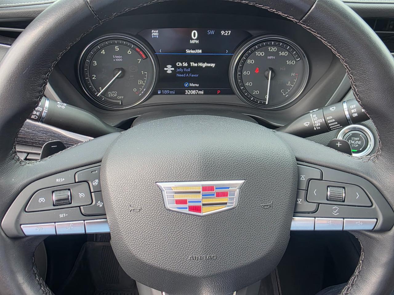 Cadillac XT4 Premium Luxury AWD 2023