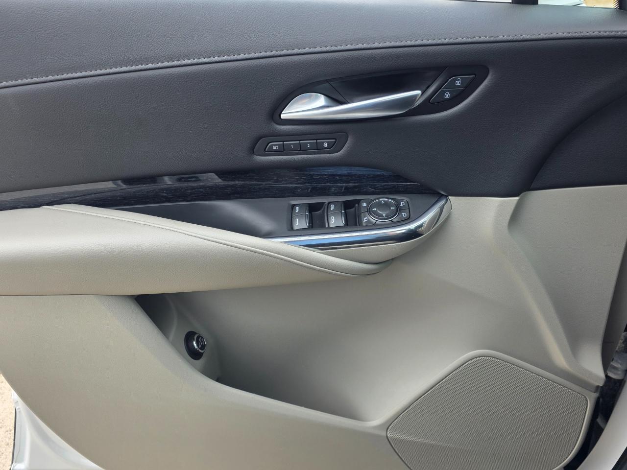 Cadillac XT4 Premium Luxury AWD 2023