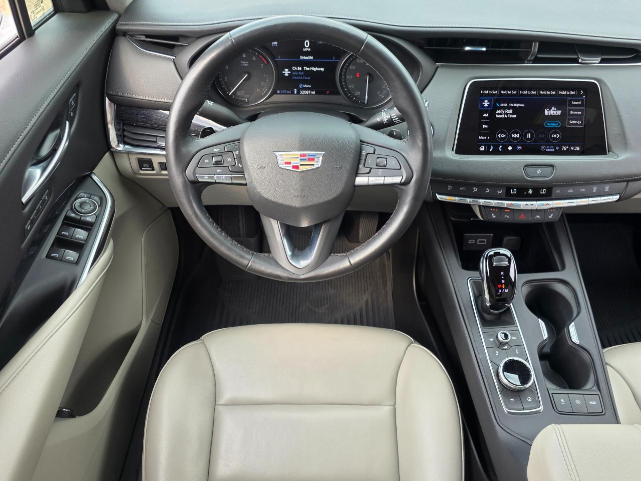 Cadillac XT4 Premium Luxury AWD 2023