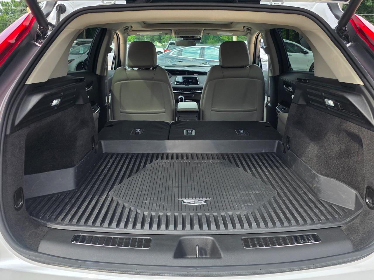 Cadillac XT4 Premium Luxury AWD 2023