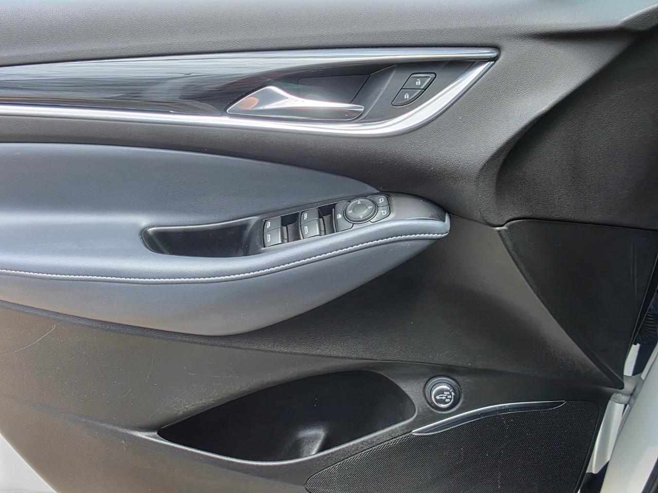 Buick Enclave Essence 2023