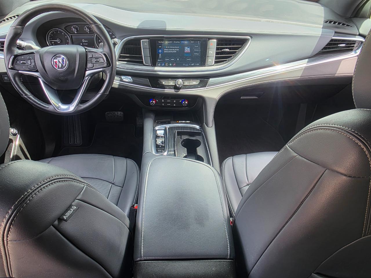 Buick Enclave Essence 2023