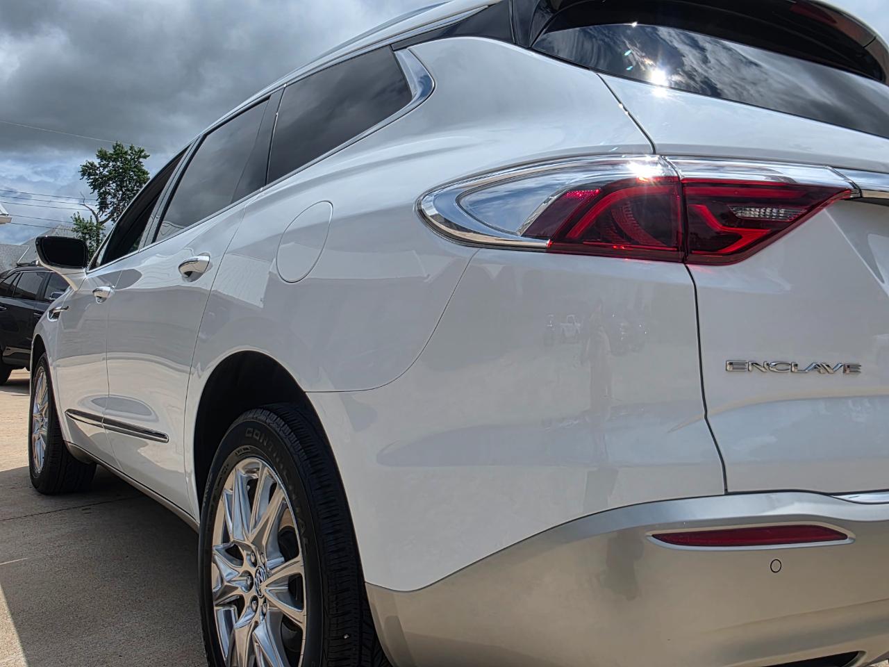 Buick Enclave Essence 2023
