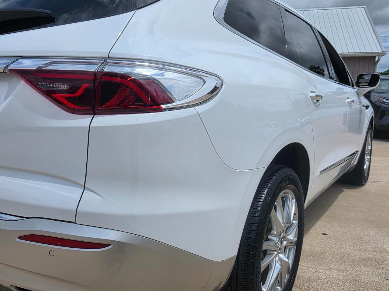 Buick Enclave Essence 2023