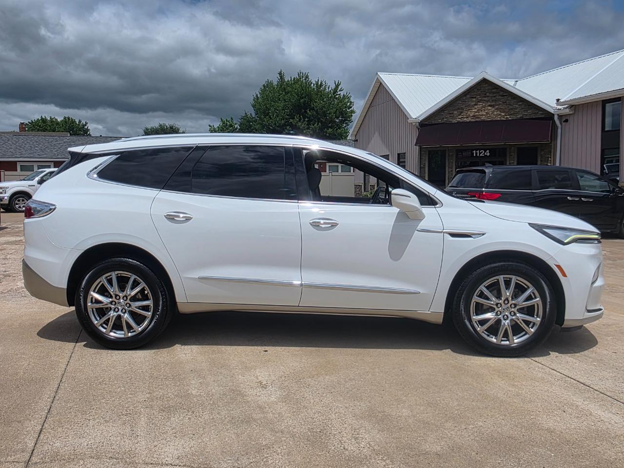 Buick Enclave Essence 2023