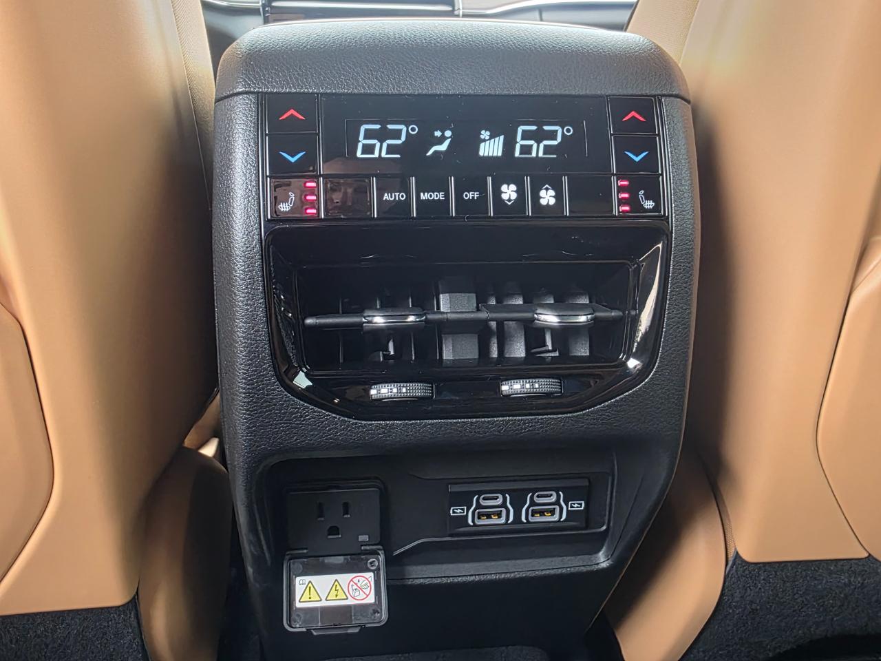 Jeep Grand Cherokee L Summit 4WD 2025
