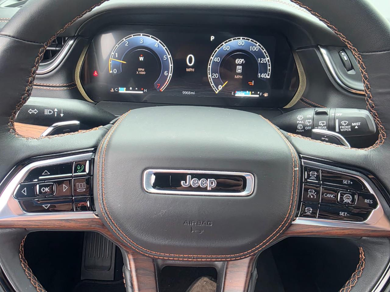 Jeep Grand Cherokee L Summit 4WD 2025