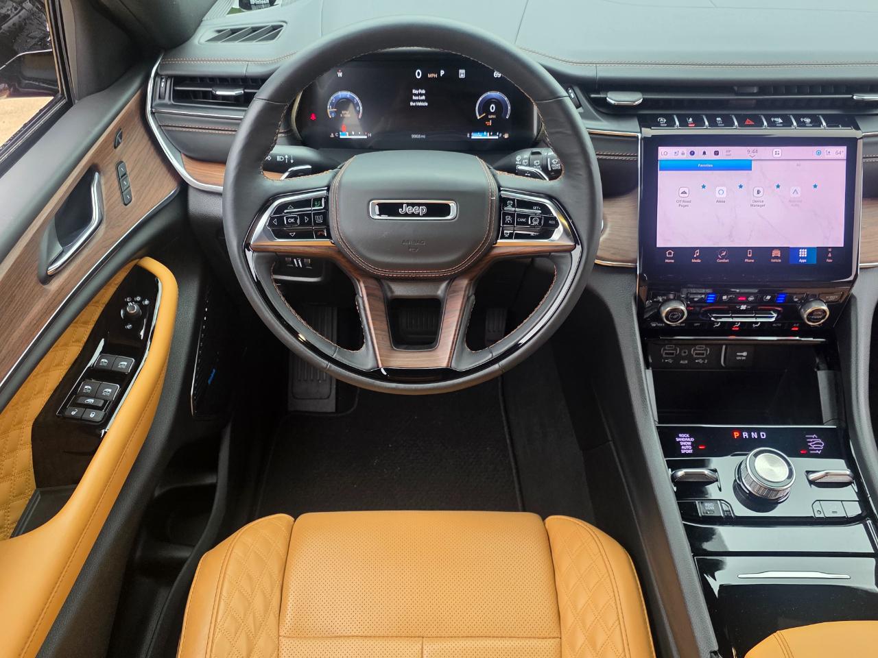 Jeep Grand Cherokee L Summit 4WD 2025