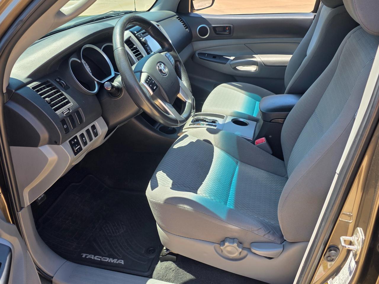 Toyota Tacoma Double Cab V6 4WD 2013