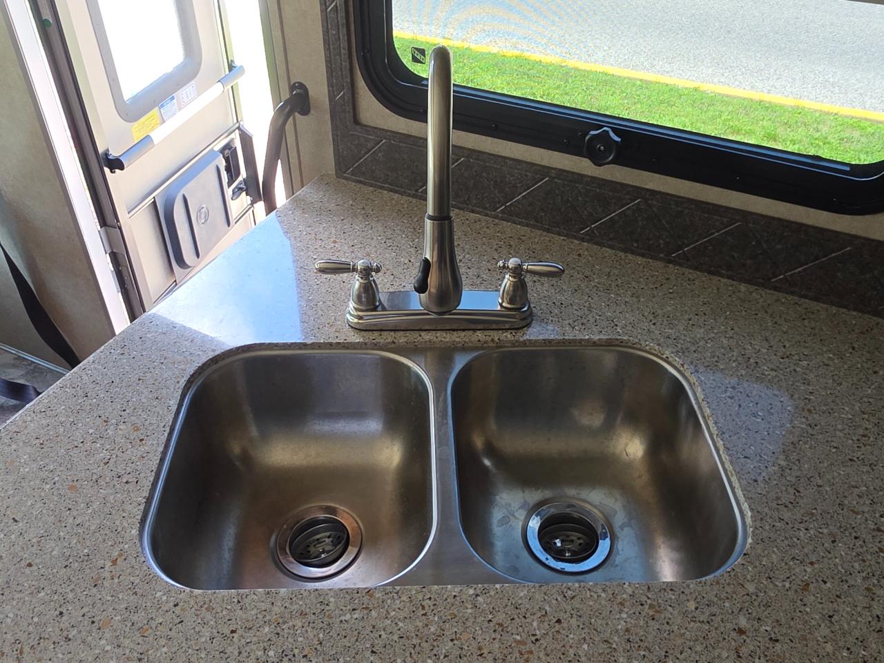 Ford Class A Motorhome Chassis  2017