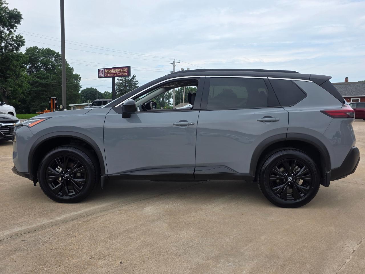 Nissan Rogue SV AWD 2023