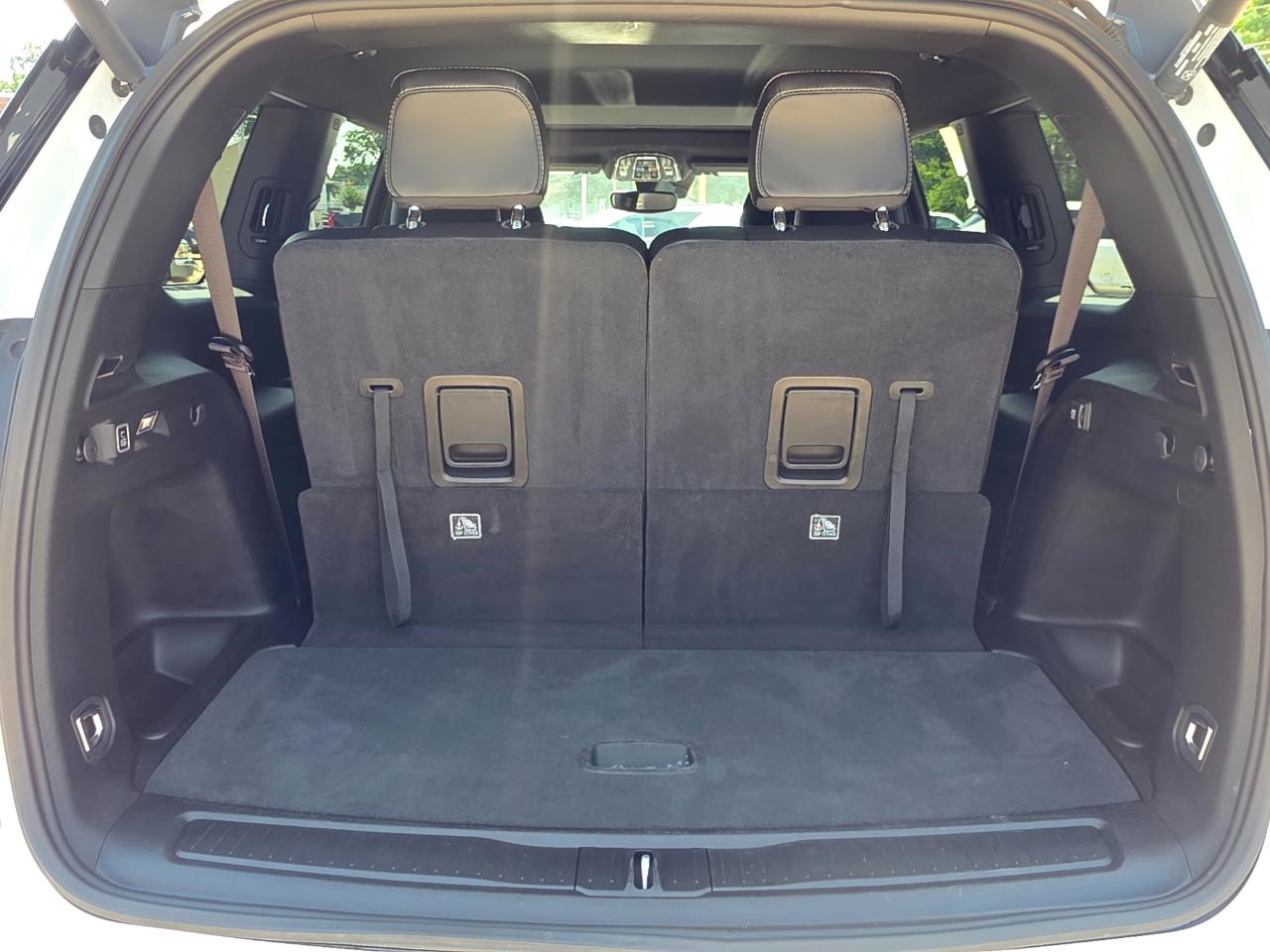 Jeep Grand Cherokee L Laredo 4WD 2023