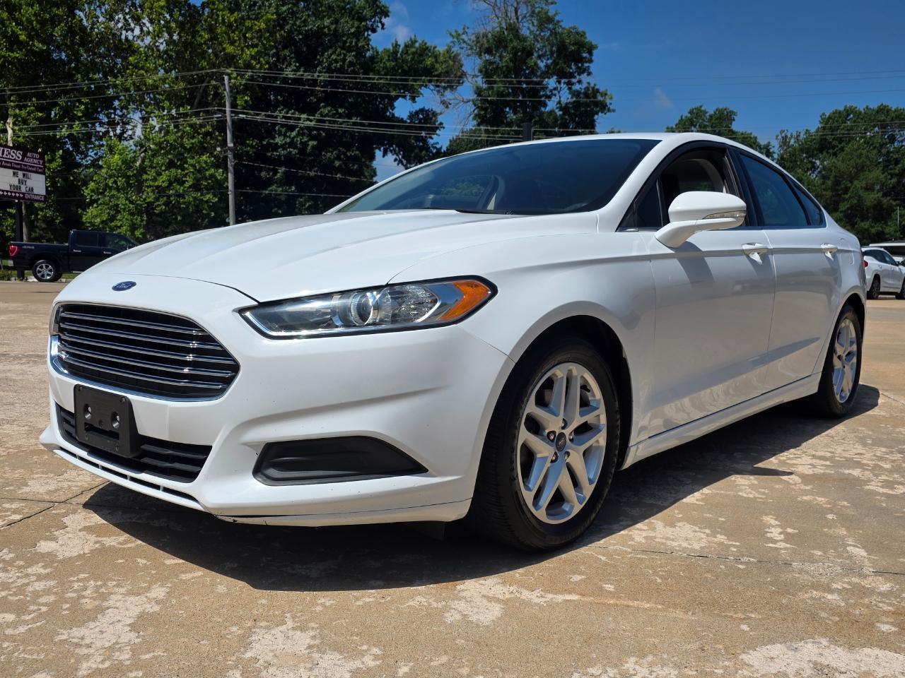Ford Fusion SE 2016