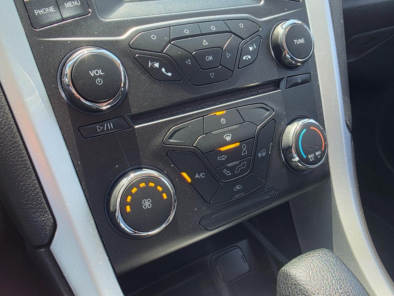 Ford Fusion SE 2016