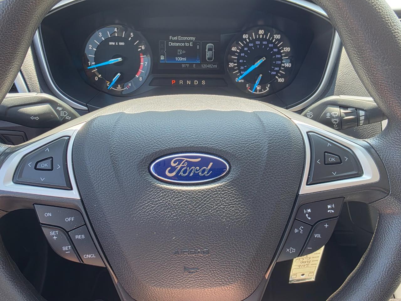 Ford Fusion SE 2016