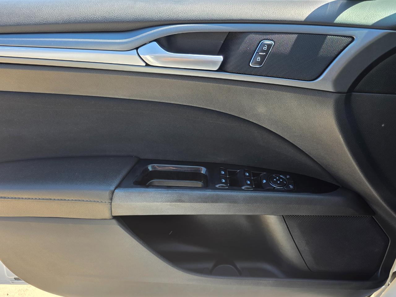 Ford Fusion SE 2016