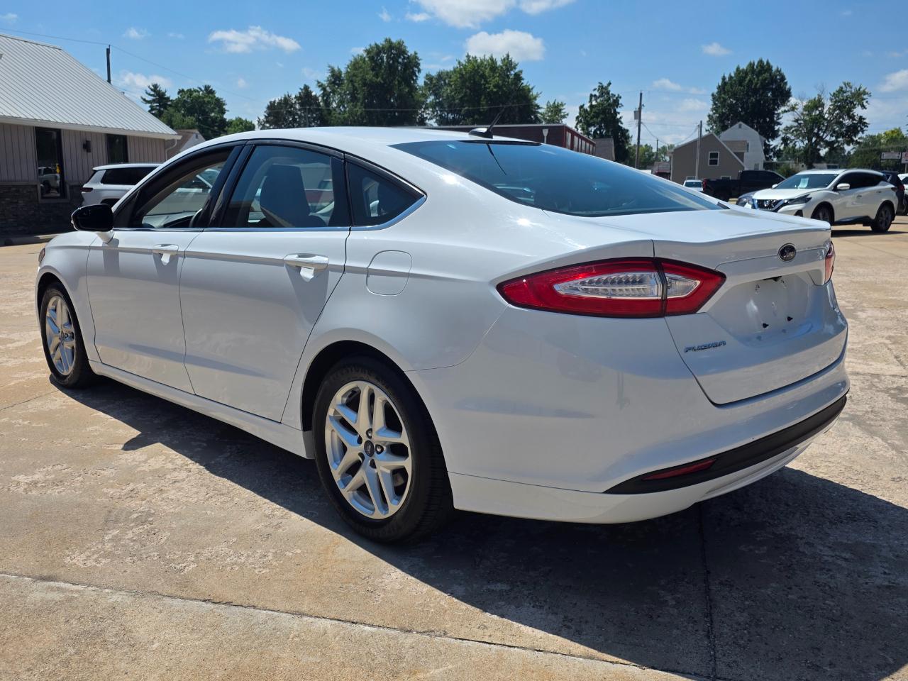 Ford Fusion SE 2016
