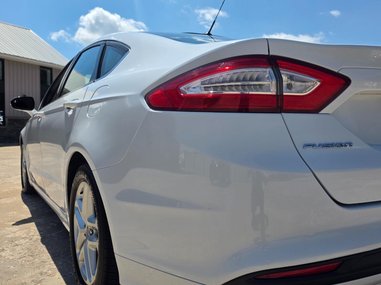 Ford Fusion SE 2016