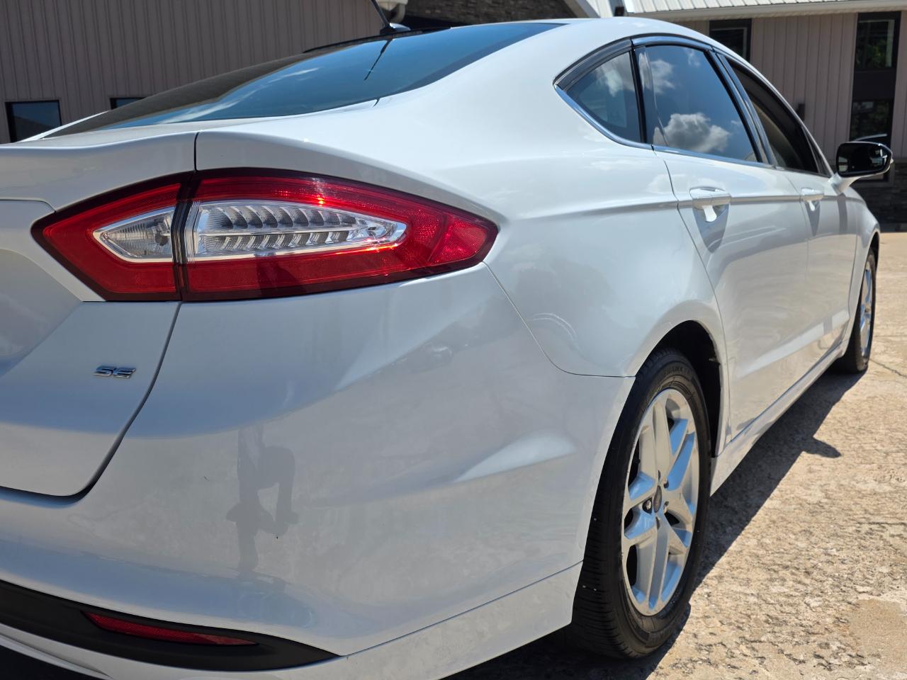 Ford Fusion SE 2016