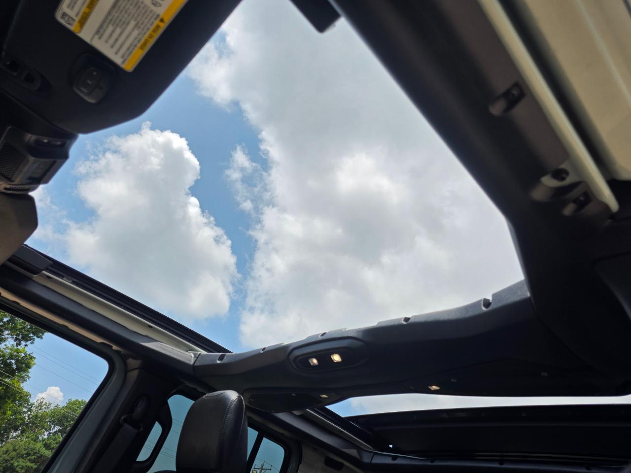 Jeep Wrangler 4xe Sahara 2024
