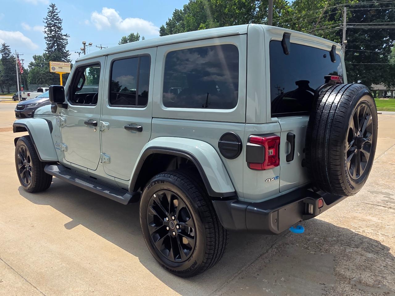 Jeep Wrangler 4xe Sahara 2024