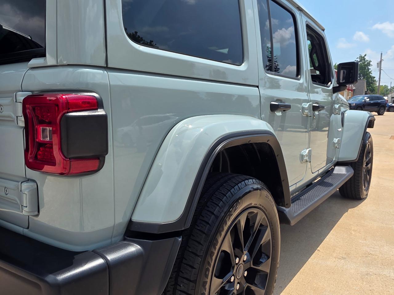 Jeep Wrangler 4xe Sahara 2024