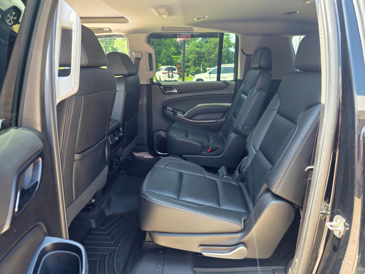 Chevrolet Suburban LT 4WD 2019