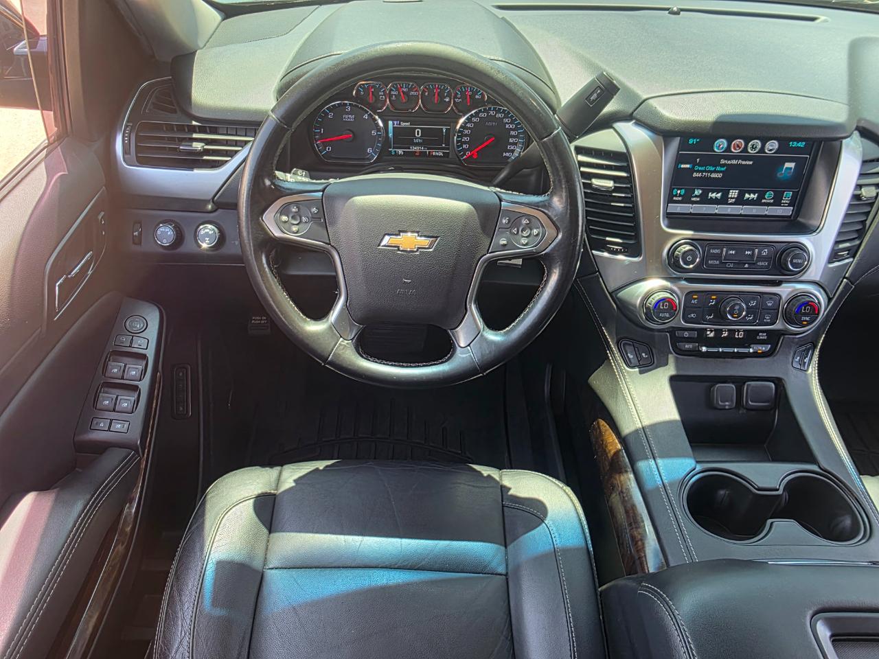 Chevrolet Suburban LT 4WD 2019
