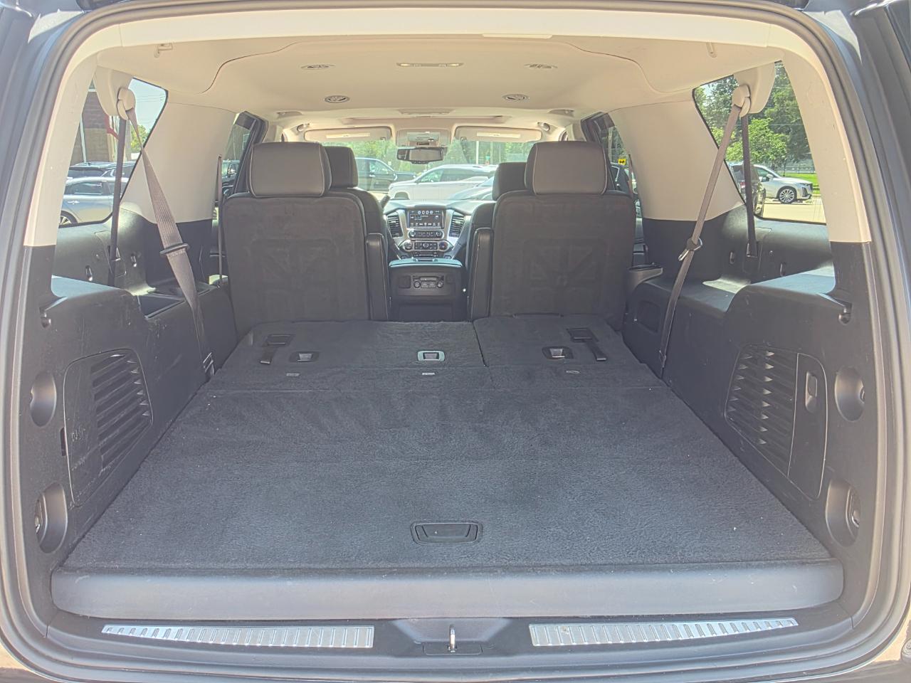 Chevrolet Suburban LT 4WD 2019