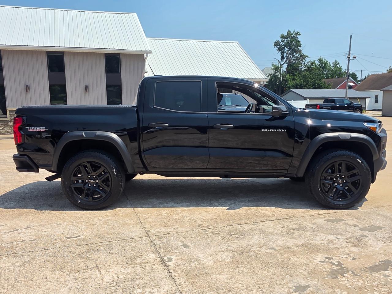 Chevrolet Colorado Trail Boss Crew Cab 4WD 2025
