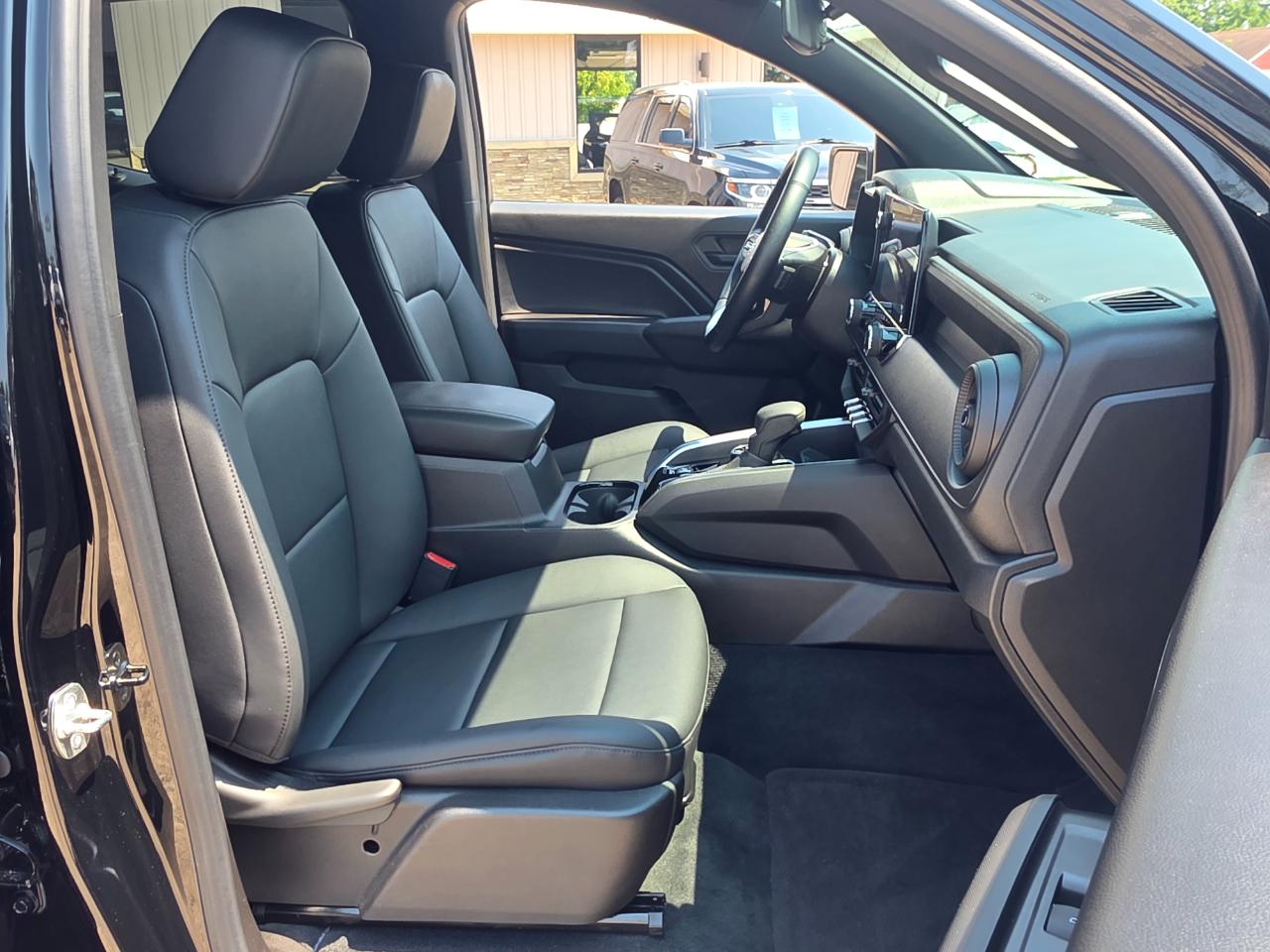 Chevrolet Colorado Trail Boss Crew Cab 4WD 2025