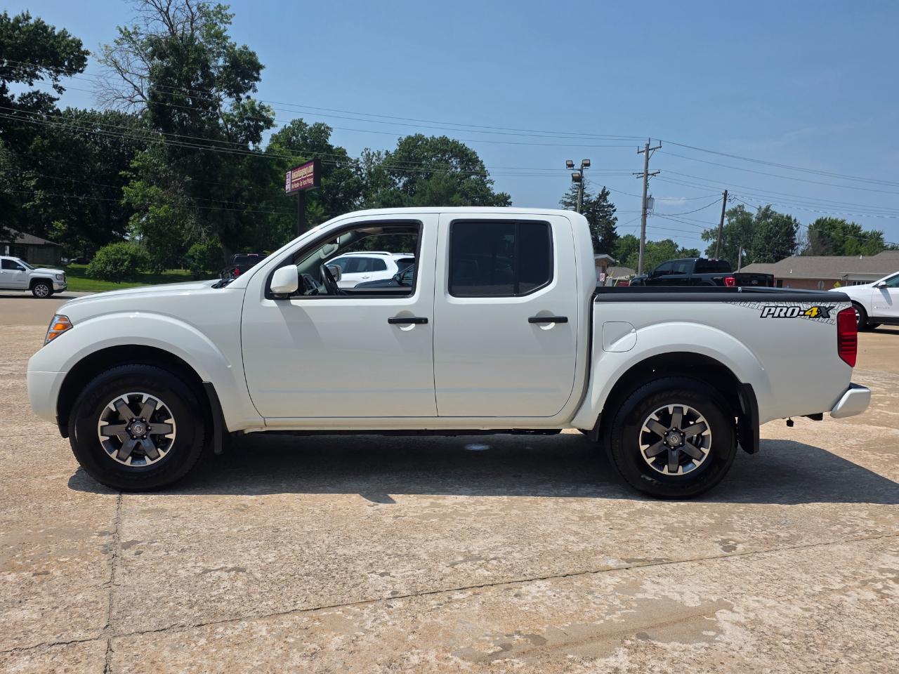 Nissan Frontier PRO-4X Crew Cab 5AT 4WD 2019