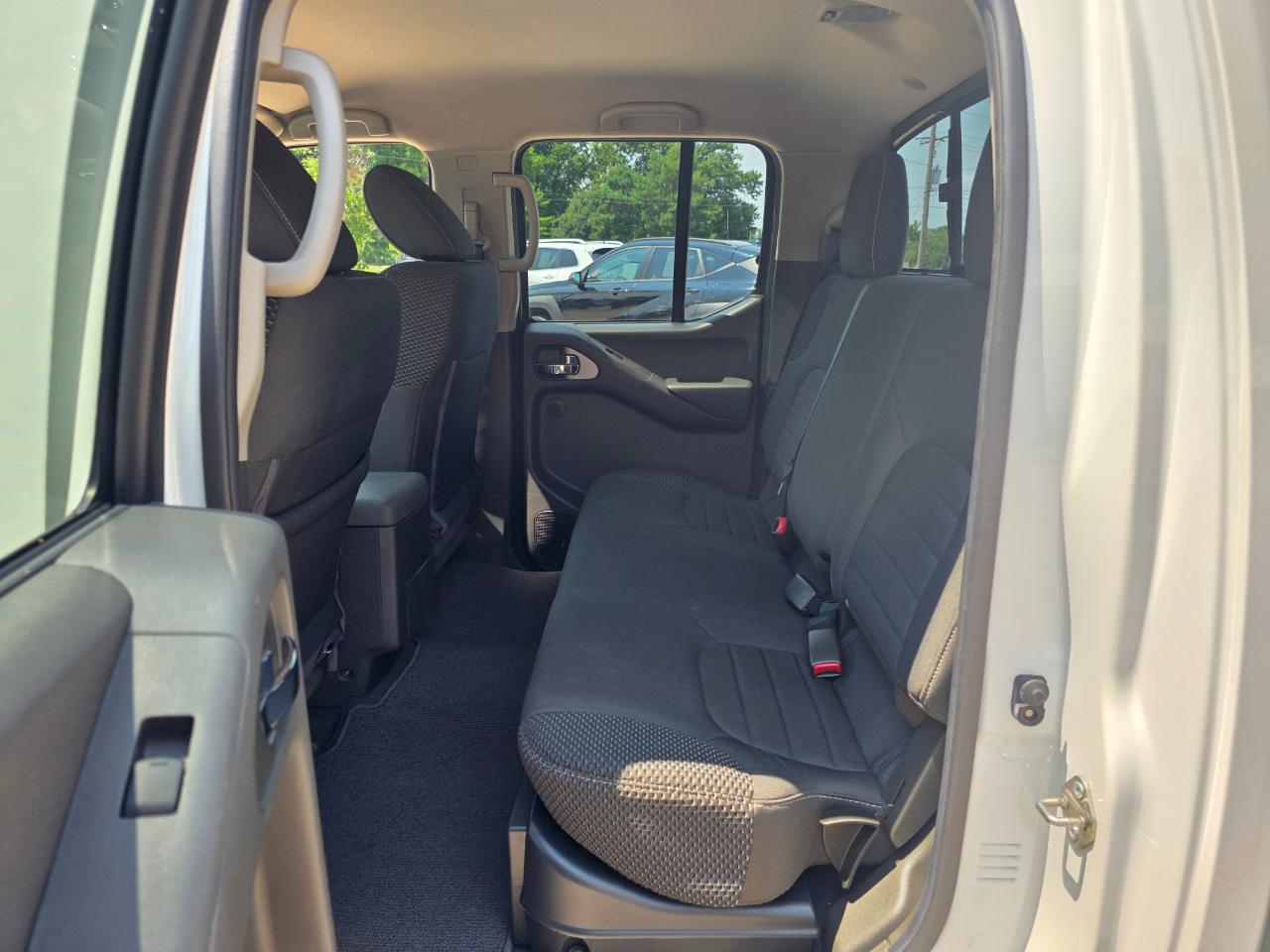 Nissan Frontier PRO-4X Crew Cab 5AT 4WD 2019