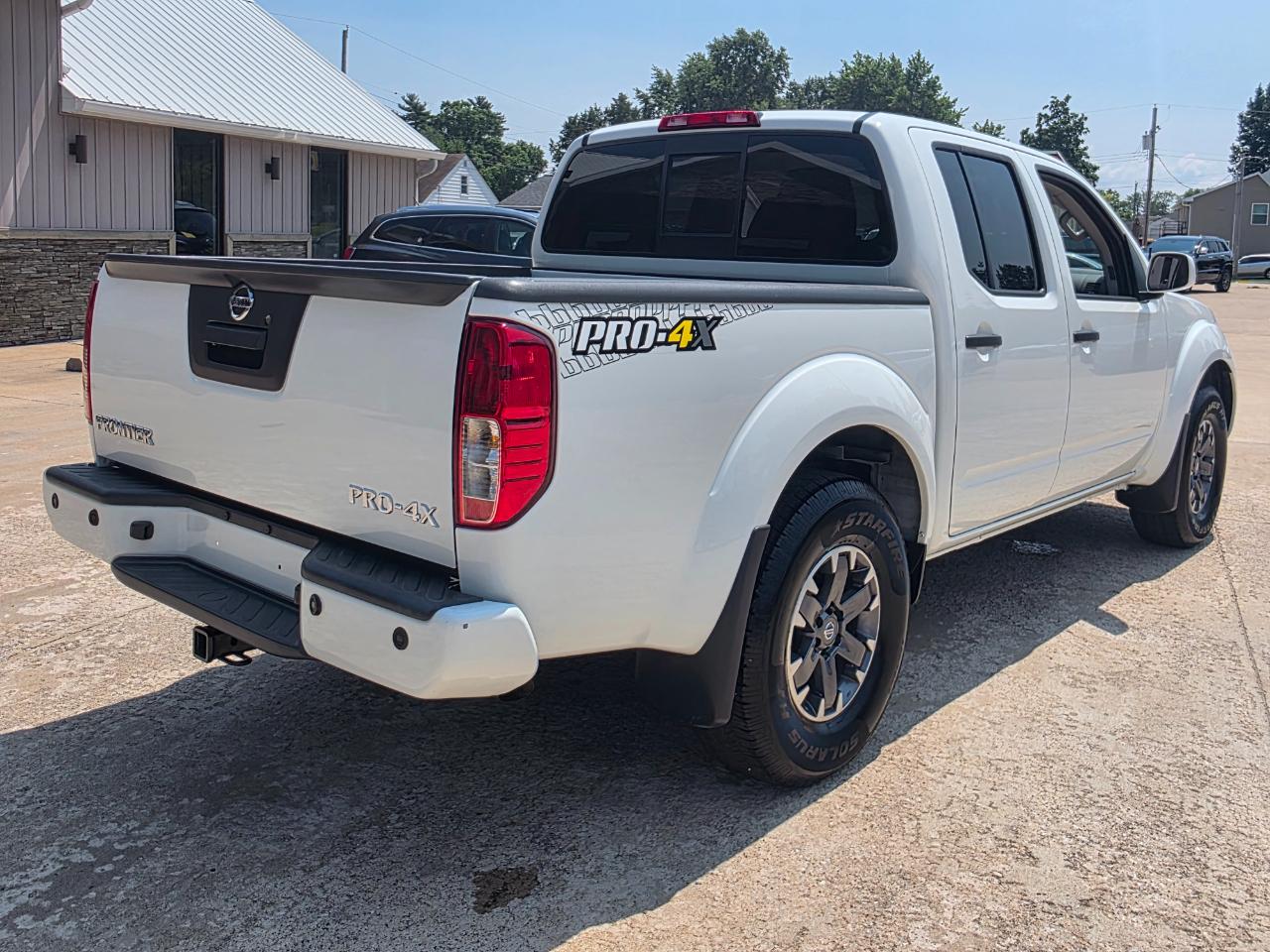 Nissan Frontier PRO-4X Crew Cab 5AT 4WD 2019
